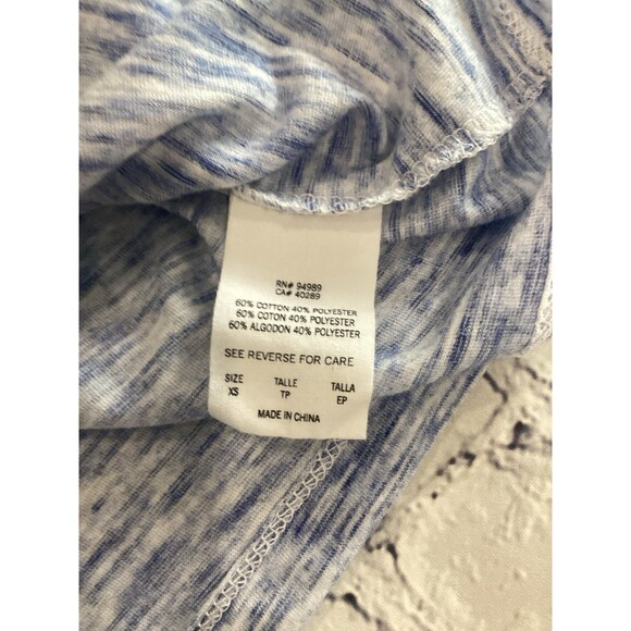 New Era T-Shirt Women's Size XS Color Blue Red Chicago Cubs V-Neck MLB Tee - Picture 5 of 8